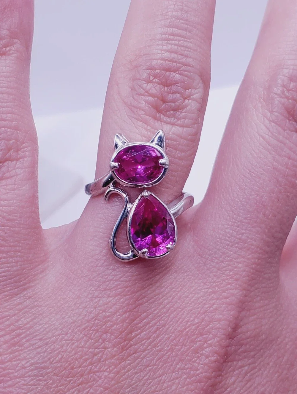 Pink Sapphire Cat Ring - 925 Sterling Silver